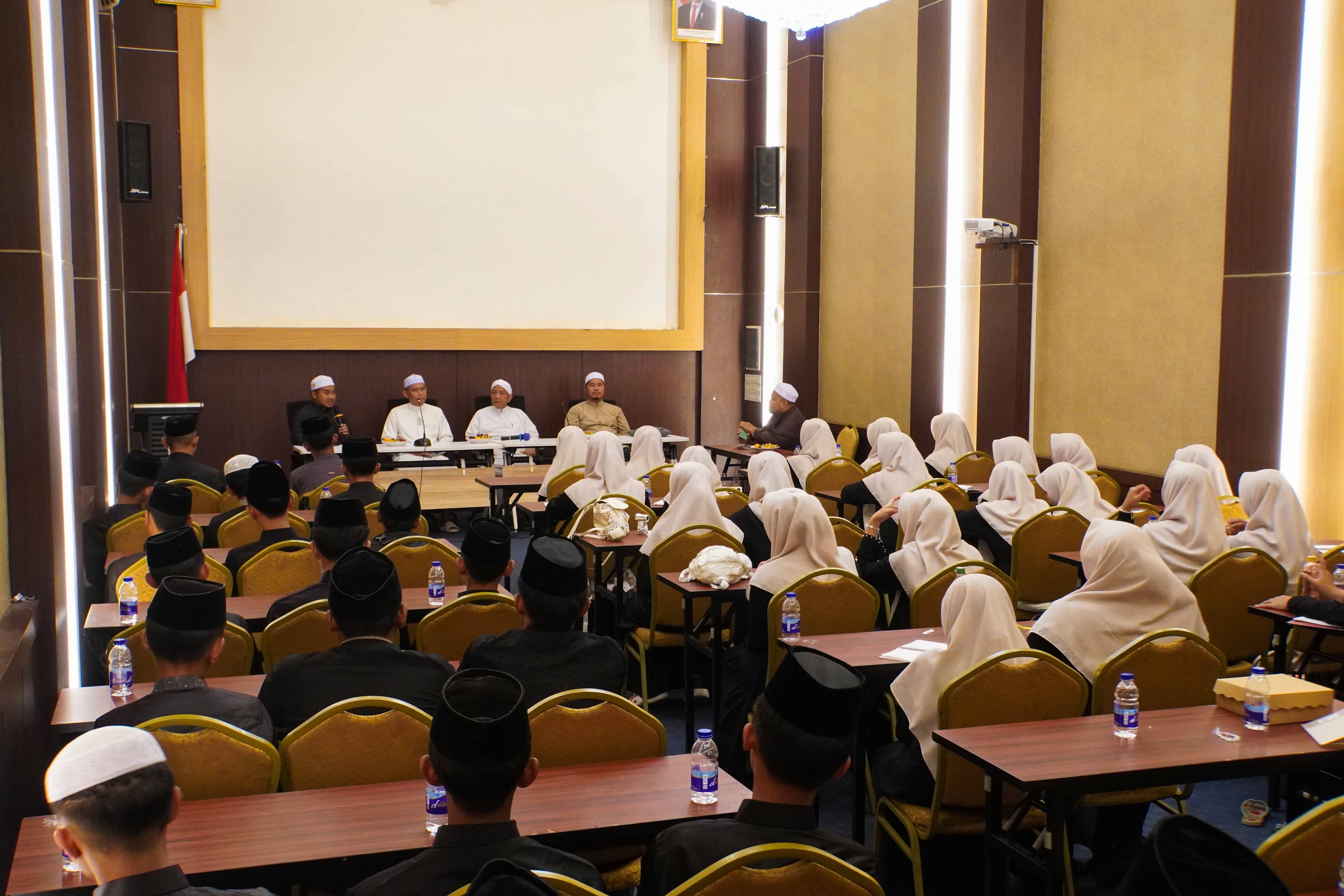 Intip Sistem Pesantren hingga Keliling Fasilitas, Serunya Studi Banding Ponpes Darul Kutub di Dalwa