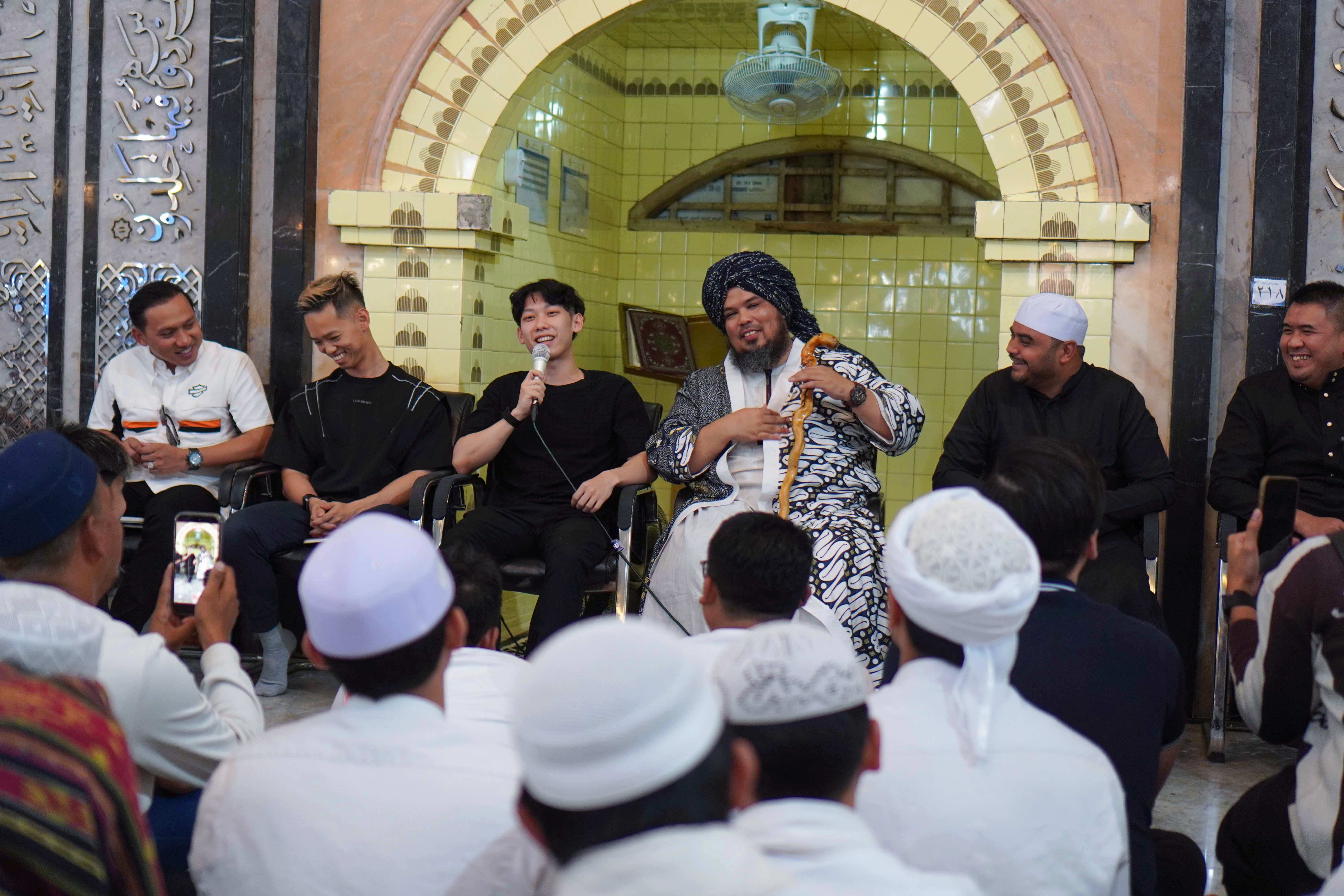 Willie Salim dan Ustadz Derry Sulaiman Sambangi Dalwa, Semangati Santri dalam Berdakwah