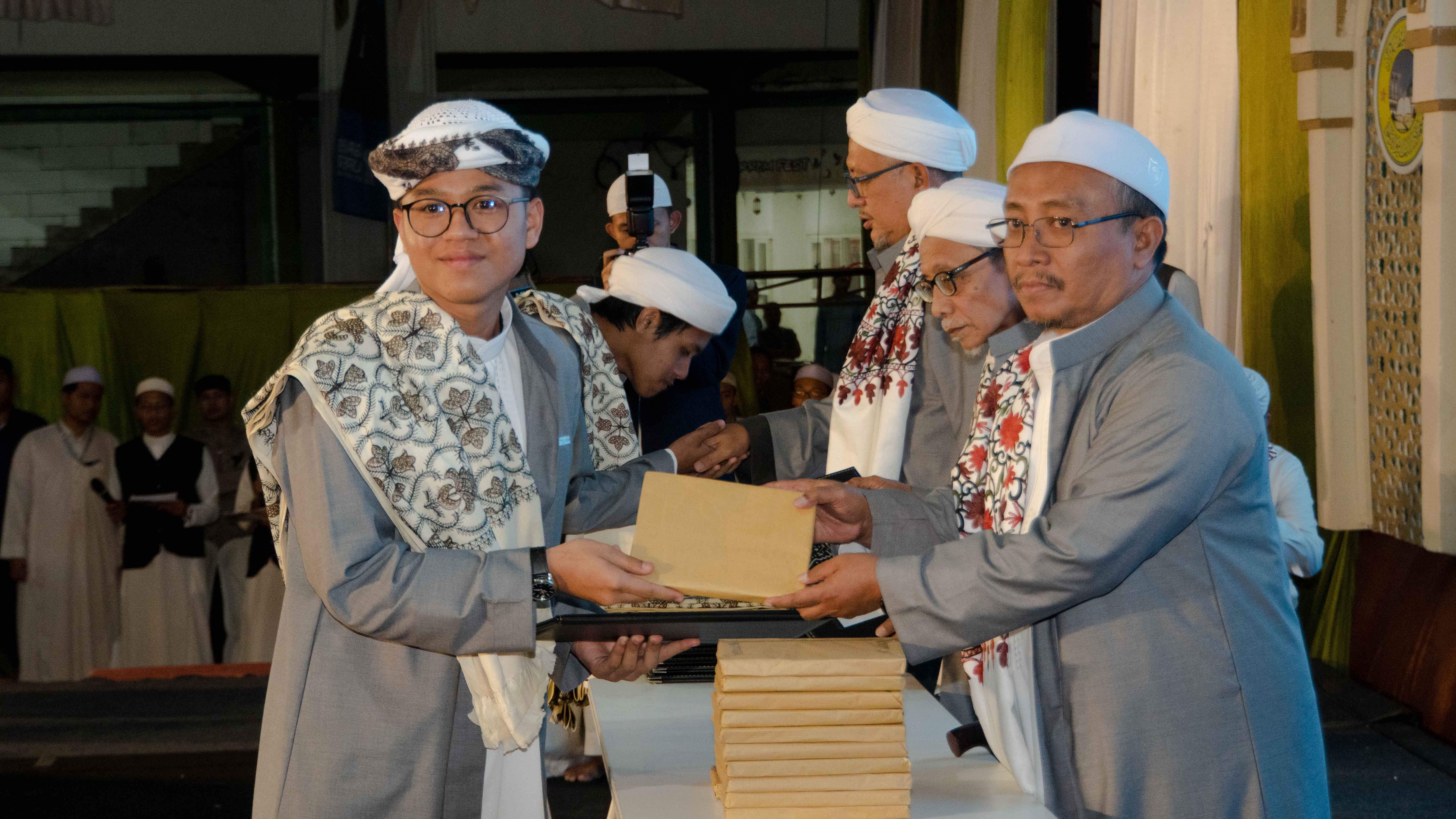 40 Khotimin Dalwa 4 Khatam 30 Juz, Haflah Tasyakur Angkatan ke-8 Sukses Digelar