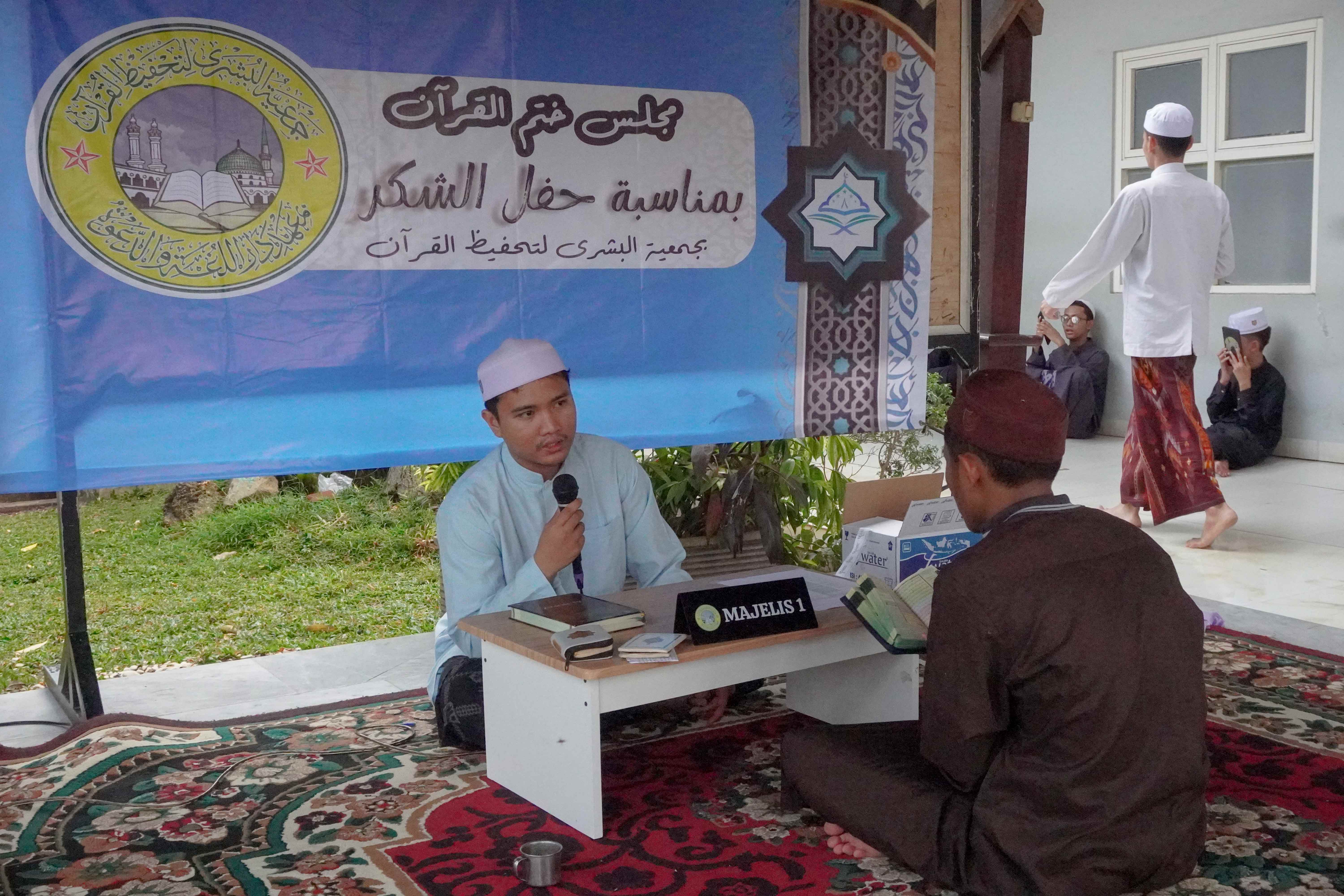 40 Calon Wisudawan Al Qur'an Dalwa 4 Gelar Simakan Al-Qur'an Bilghoib sebagai Wujud Syukur Jelang Wisuda