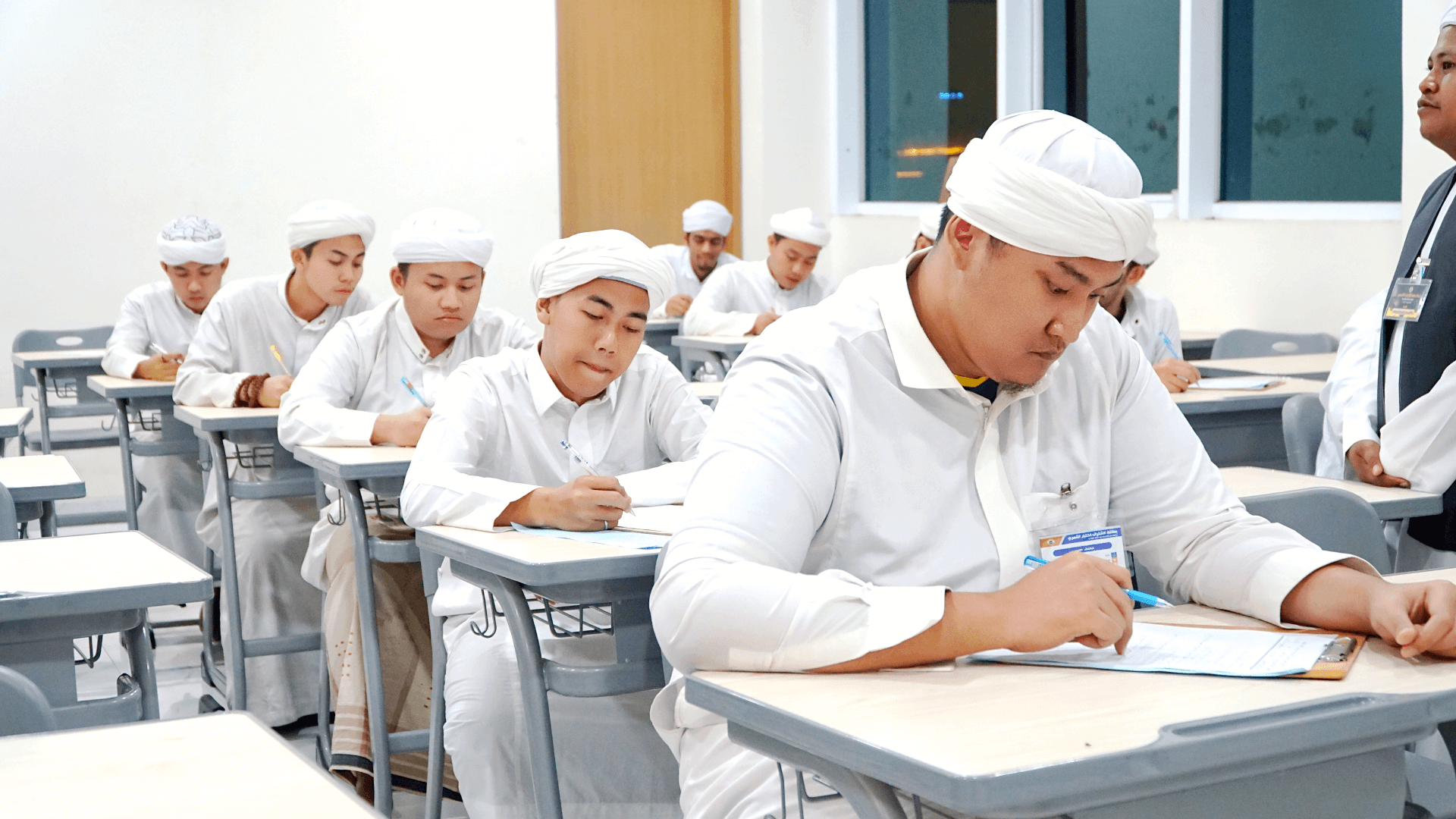 Ikhtibar Syahri Terakhir Kelas III Aly, Penutup Ujian Bulanan Tahun Ajaran Ini