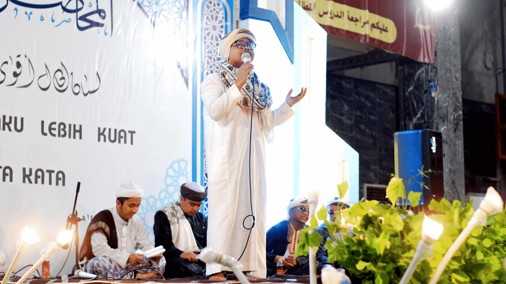 Closing Muhadhoroh Maidan Dalwa: Santri Tampilkan Dakwah Arab, Indonesia, Sunda, hingga Inggris
