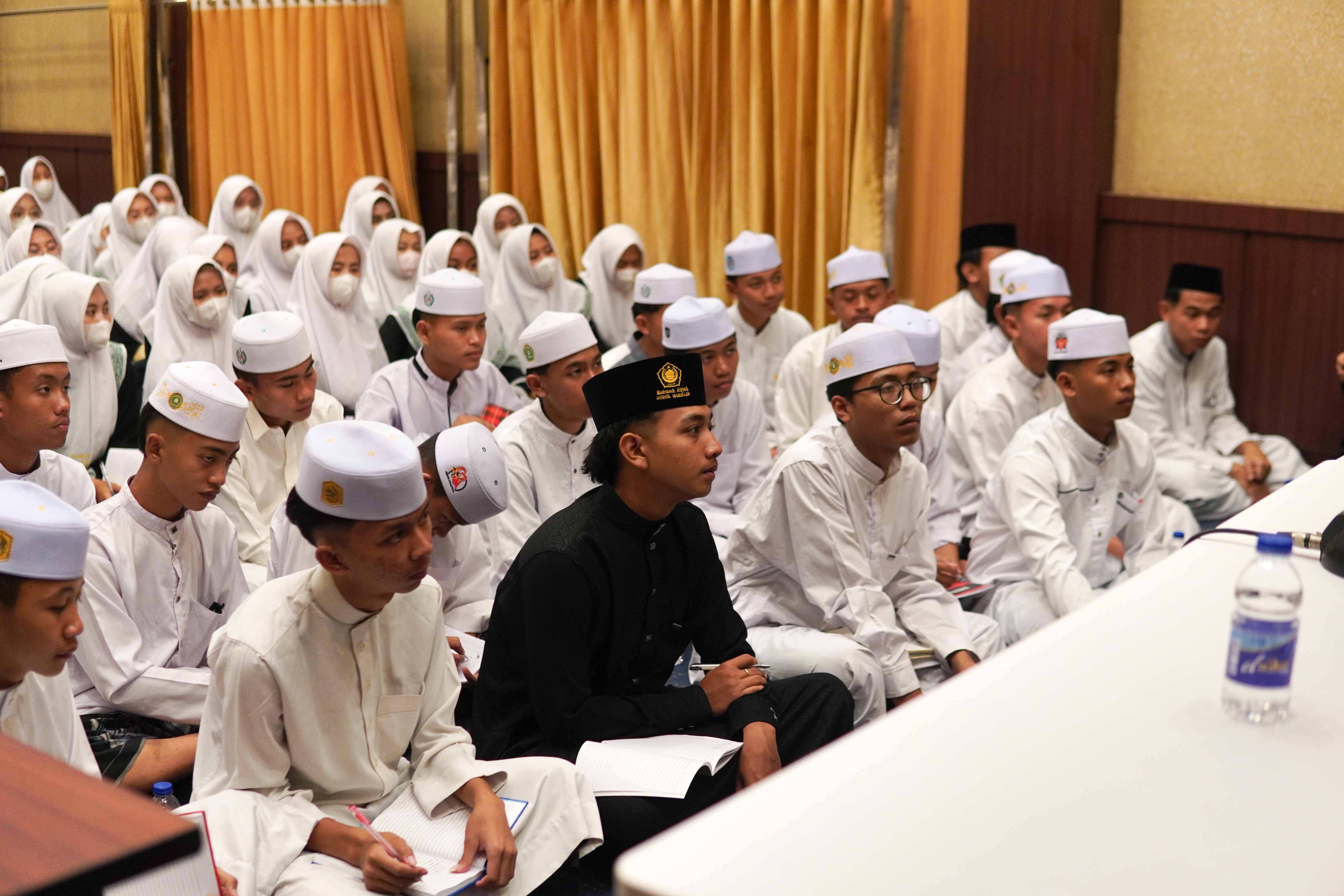 Pelajari Sistem Pesantren, Ponpes Nurul Qarnain Gelar Kunjungan Studi Banding ke Dalwa